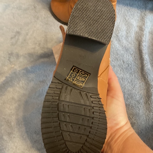 Brand new Andres Machado light Brown boots EUR size 33 about US size 2 - Picture 3 of 3